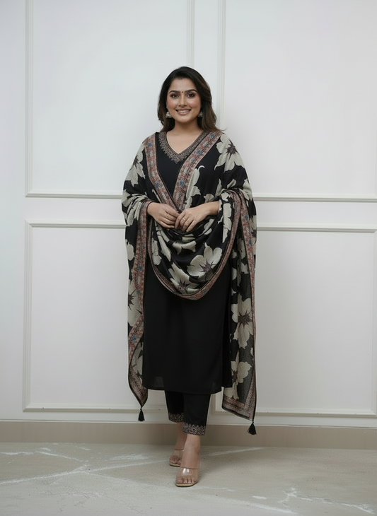 BLACK BERRY FLORAL ELEGANCE SUIT SET