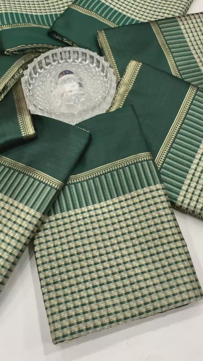 Elegant Mehendi Dark Green Saree Featuring Rich Pallu and Intricate Jacquard Design